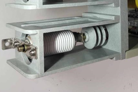 怎樣解決真空滅弧室漏氣？定期檢測(cè)有必要！