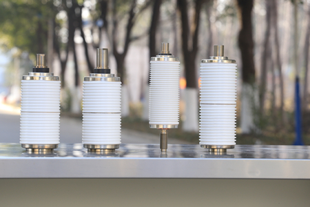 真空開關(guān)管結(jié)構(gòu)及工藝有怎樣的特點和優(yōu)勢？